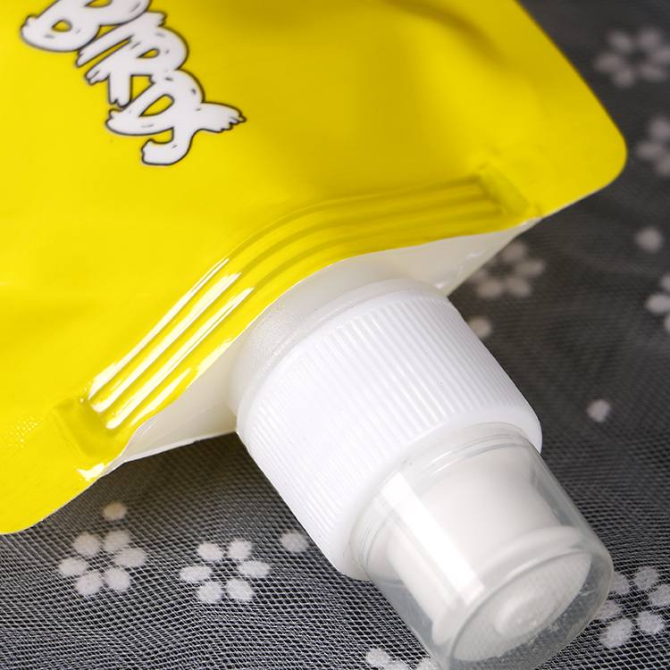 Foldable Outdoor Water Spout Pouch